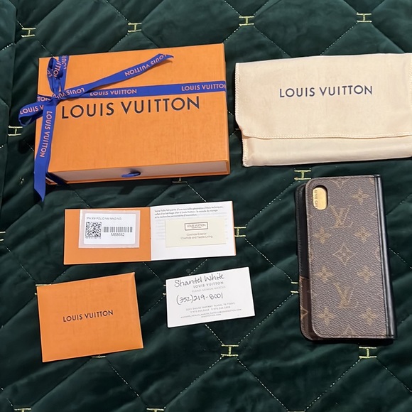 IPhone XM Folio NM MNG: IN BLACK, Gently Used! Authentic! - Picture 3 of 5